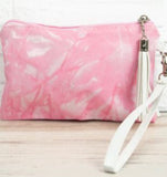 Wristlet pouch